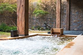 Sono Belle Cheongsong