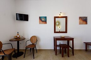 Aigaiou Avra Apartments