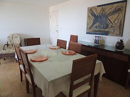 Amplo e Confortável 3 Quartos Vista Mar