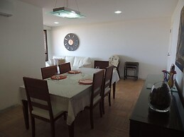 Amplo e Confortável 3 Quartos Vista Mar