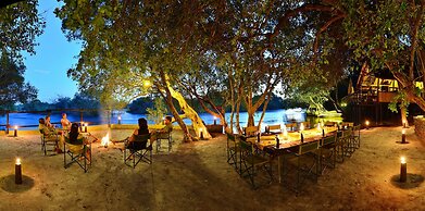 Ichingo Chobe River Lodge