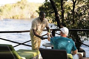 Ichingo Chobe River Lodge