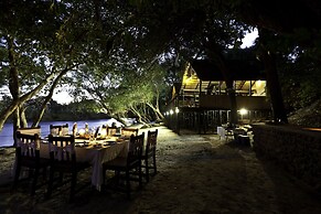 Ichingo Chobe River Lodge