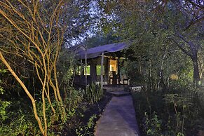 Ichingo Chobe River Lodge