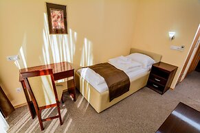 Hotel Majna
