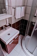 Hotel Majna