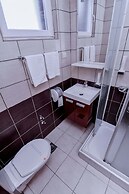 Hotel Majna