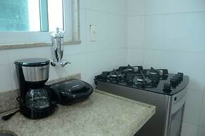 Lindo Amplo 3 Quarto em Prédio Frente Mar