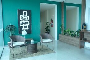 Lindo Amplo 3 Quarto em Prédio Frente Mar