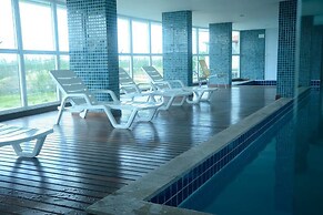 Lindo Amplo 3 Quarto em Prédio Frente Mar