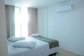 Lindo Amplo 3 Quarto em Prédio Frente Mar