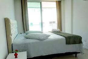 Lindo Amplo 3 Quarto em Prédio Frente Mar