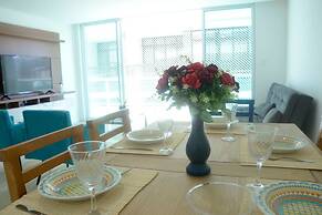 Lindo Amplo 3 Quarto em Prédio Frente Mar