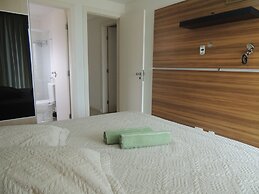 Lindo Amplo 3 Quarto em Prédio Frente Mar