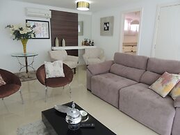 Lindo Amplo 3 Quarto em Prédio Frente Mar