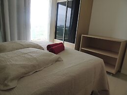 Lindo Amplo 3 Quarto em Prédio Frente Mar