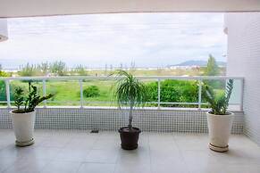 Lindo Amplo 3 Quarto em Prédio Frente Mar