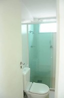 Lindo Amplo 3 Quarto em Prédio Frente Mar