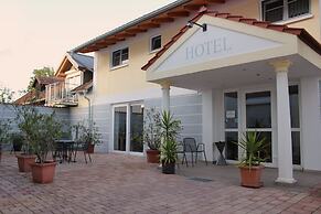 Pension am Donaubogen