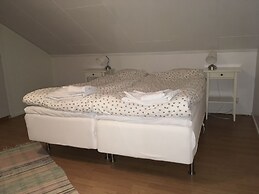 Trollhättans Bed and Breakfast