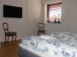 Trollhättans Bed and Breakfast