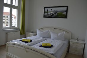 Apartment-Hotel