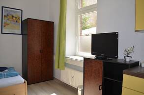 Apartment-Hotel