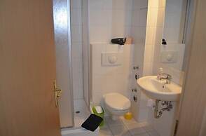 Apartment-Hotel