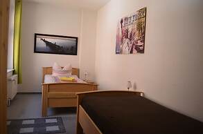Apartment-Hotel
