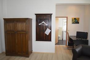 Apartment-Hotel