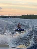 Active Lakeview Escape