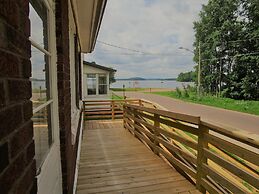 Active Lakeview Escape