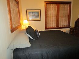 Active Lakeview Escape