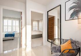 Silver Lining - Penthouse with parking