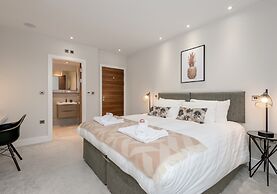 Silver Lining - Penthouse with parking