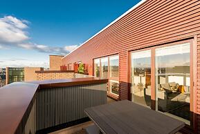 Silver Lining - Penthouse with parking