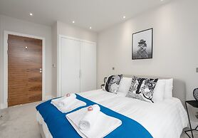 Silver Lining - Penthouse with parking