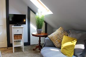 Silver Lining - Meadows Apartments