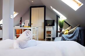 Silver Lining - Meadows Apartments