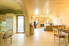 disCrete Villa Chromonastiri