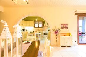 disCrete Villa Chromonastiri