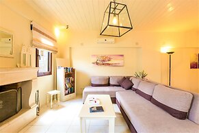 disCrete Villa Chromonastiri