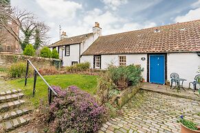 Silver Lining - Cottage by the sea