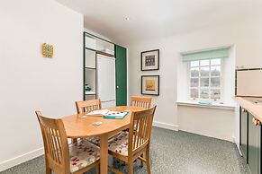 Silver Lining - Cottage by the sea