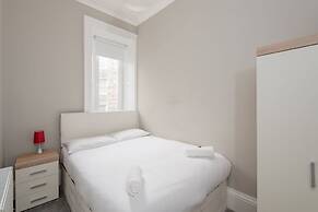 Silver Lining Apartment near Holyrood