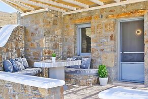 VLIA MAR Myconian Residences