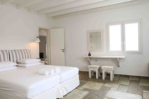 VLIA MAR Myconian Residences