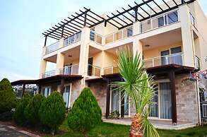 1 Bedroom Apartment Sea View 8 by Likya Global