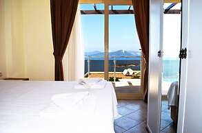 1 Bedroom Apartment Sea View 8 by Likya Global