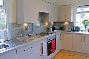 Silver Lining - Gilmore Place Apartment